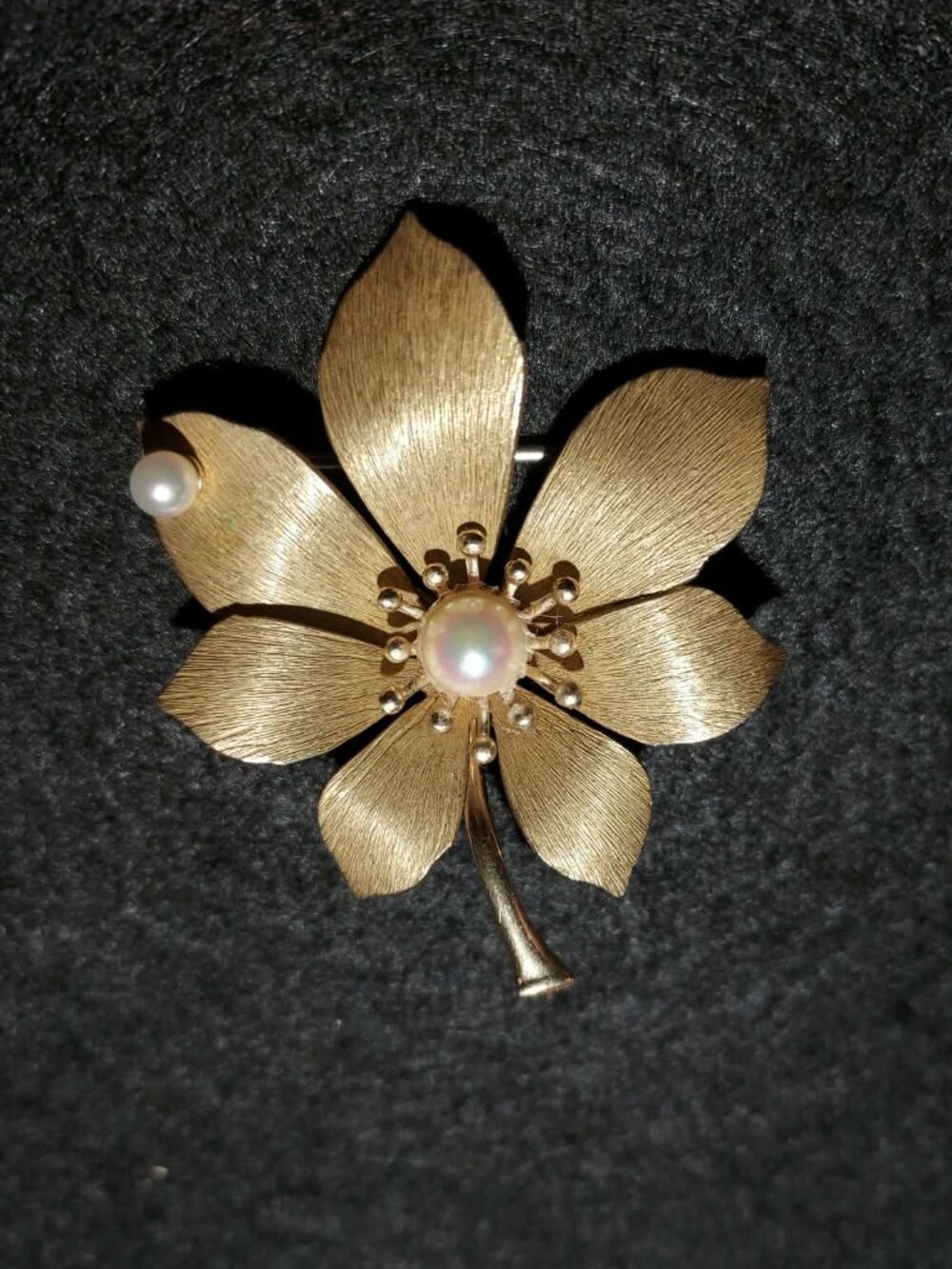 Vintage Krementz Flower Brooch with faux pearl accents